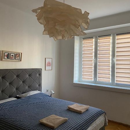 Апартаменти Right In The Heart Of Podgorica! Екстер'єр фото